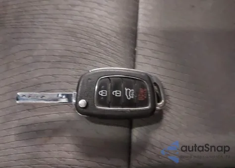 2017 Hyundai Santa Fe Sport 2.4L z USA, uszkodzony, nr VIN 5XYZUDLB6HG415099